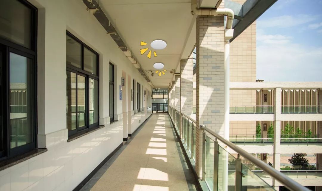 尊龙平台电子游戏