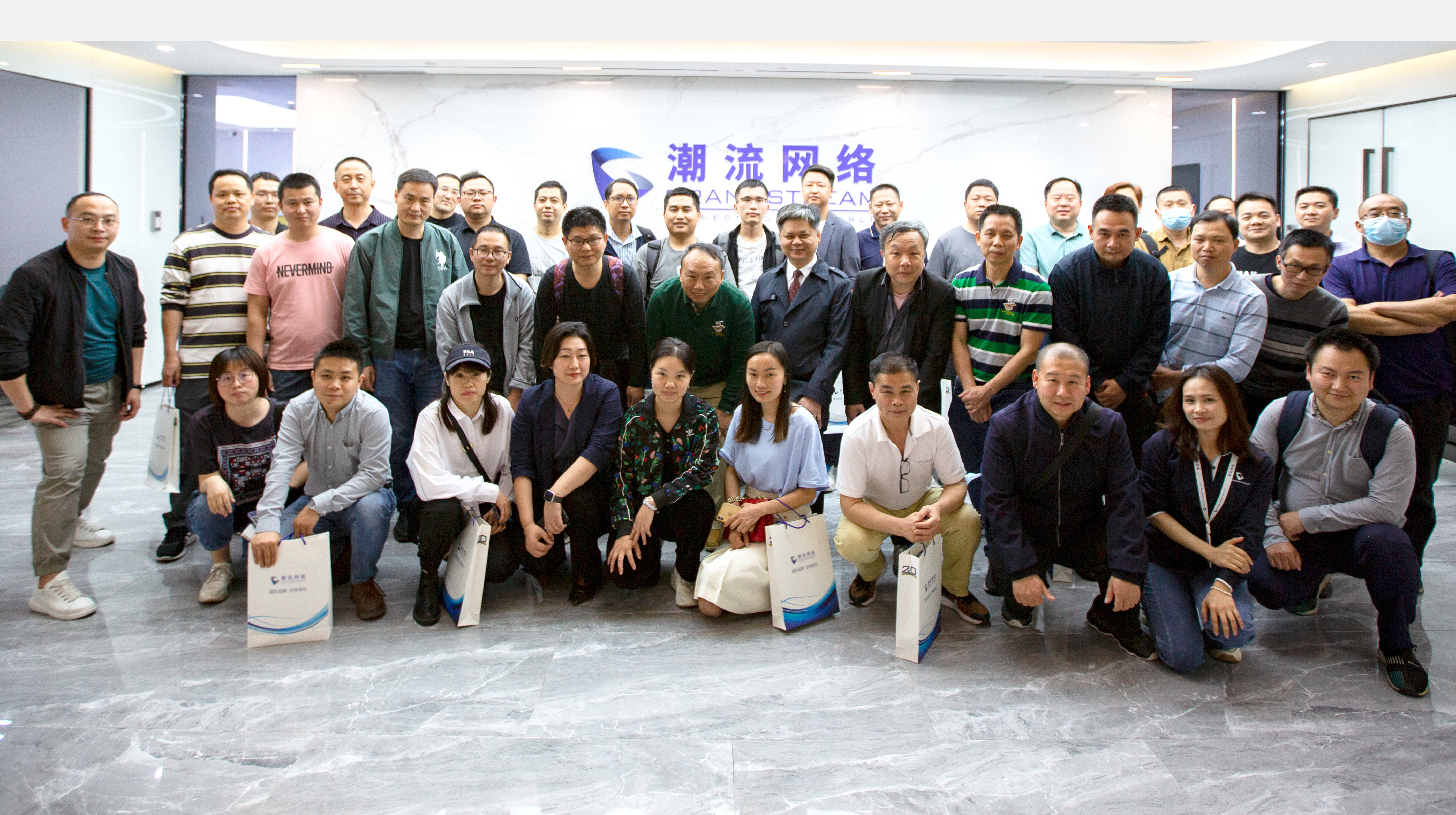 尊龙平台电子游戏